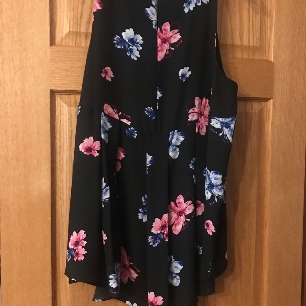 Blouse - Picture 2 of 3